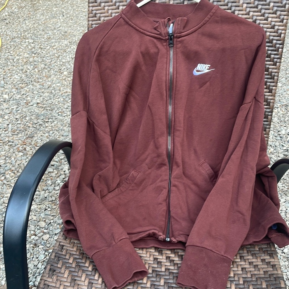 Women’s oversized Nike Zip up crew neck